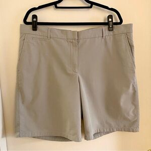 GAP Grey Boyfriend roll up Shorts Casual Style